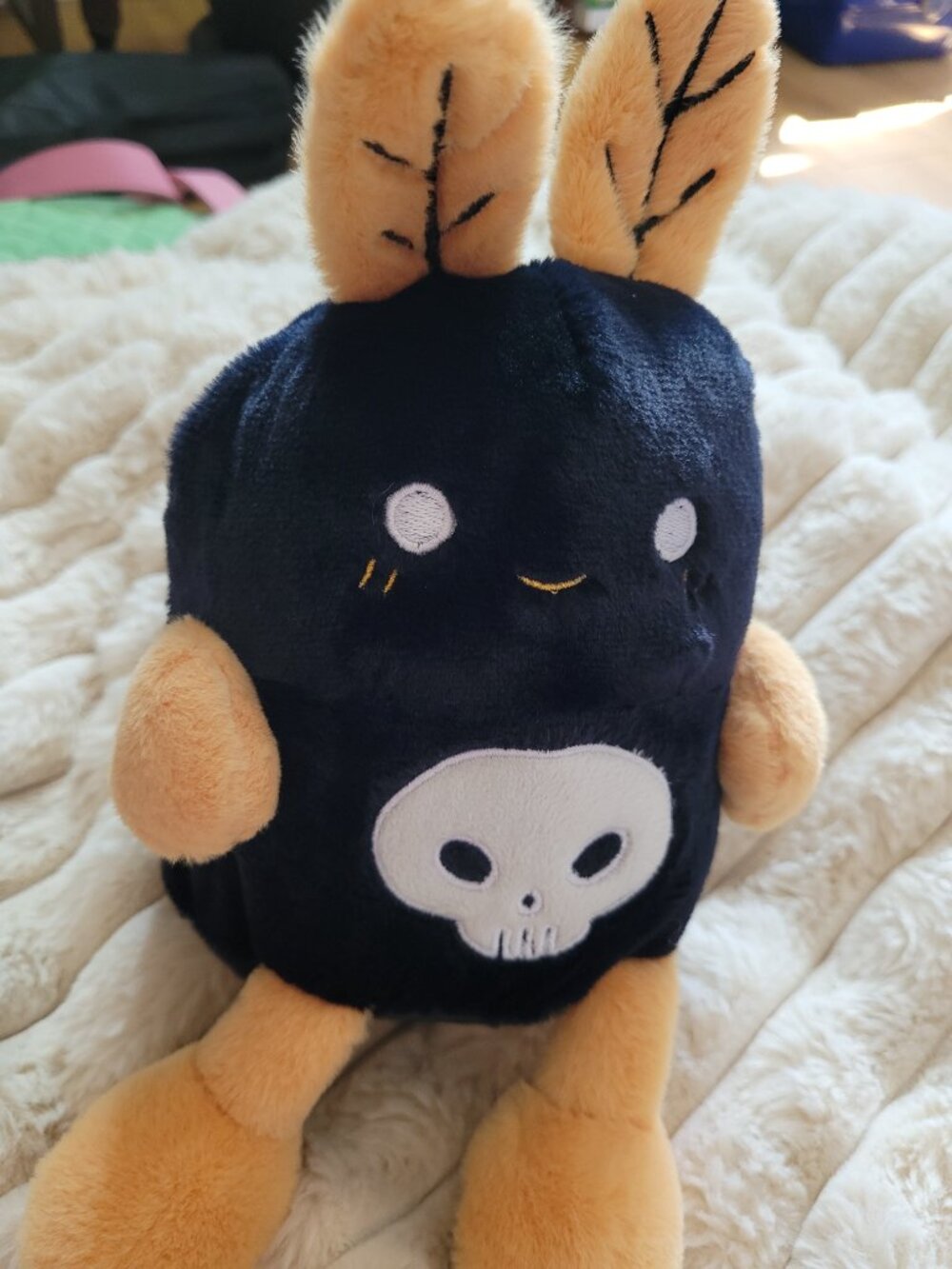 death moth plush - Picture 4 of 4